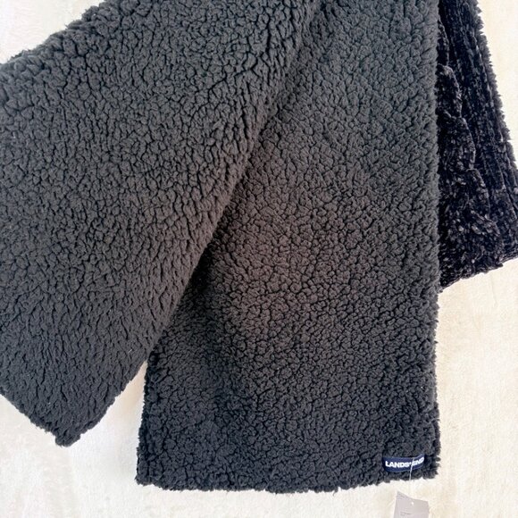 LANDS END Faux Fur Fleece Lined Chenille Rectangular Scarf Black 12" x 78" NEW - Picture 2 of 4